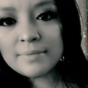 Meet your Posher, Adelina